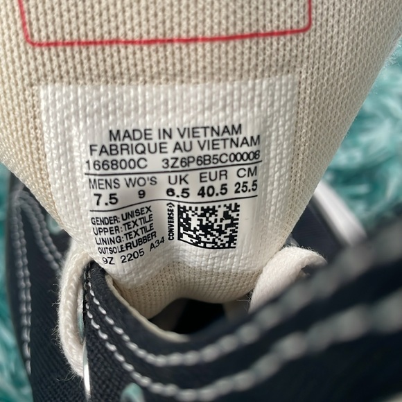 Converse - Picture 8 of 10